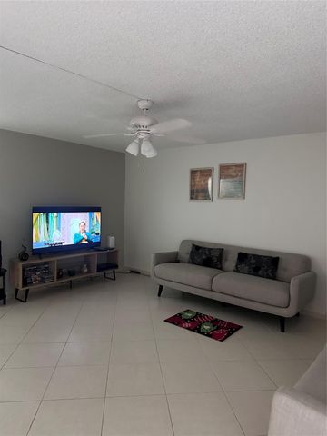 164 Burgundy D 164, Delray Beach, FL 33484