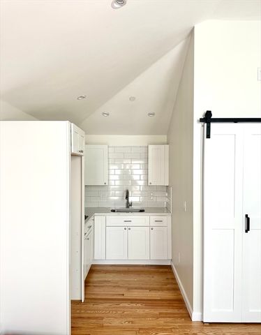 36 Walnut St R, Medford, MA 02155