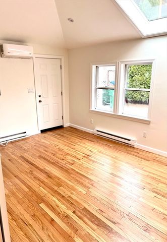36 Walnut St R, Medford, MA 02155