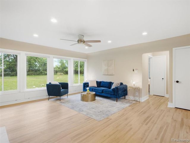 23456 Lee Baker Drive, Southfield, MI 48075