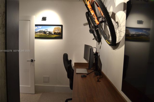 11113 Biscayne Blvd 351, Miami, FL 33181