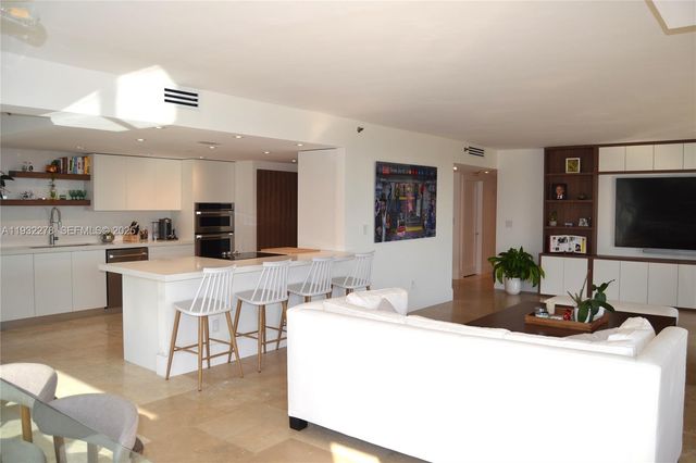 11113 Biscayne Blvd 351, Miami, FL 33181