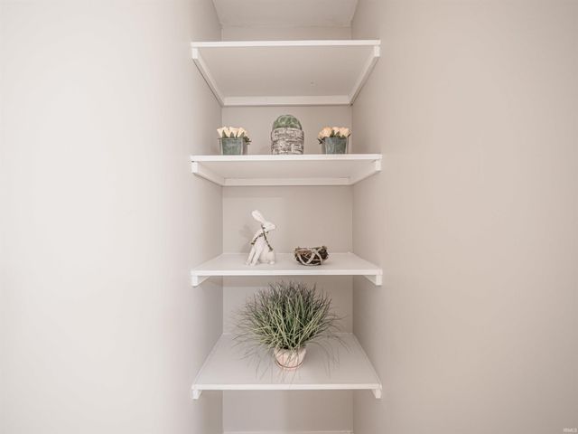 519 Greenleaf Drive, Evansville, IN 47710