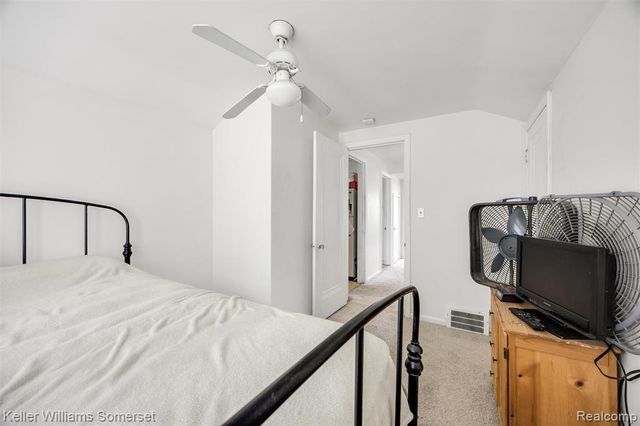 2960 Kenmore Road, Berkley, MI 48072
