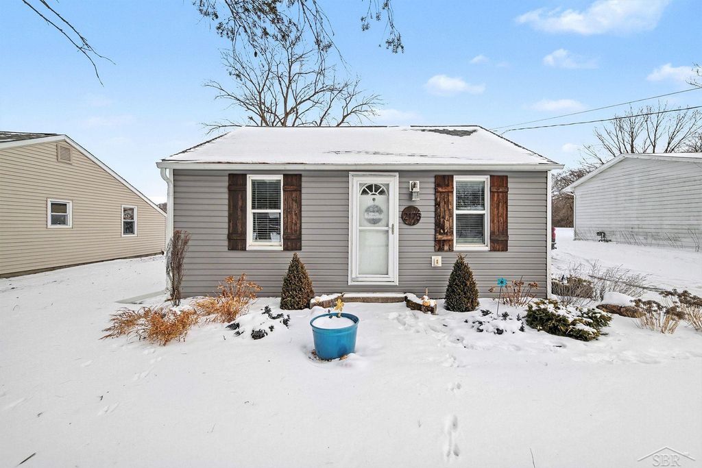 2175 S River Road, James Twp, MI 48609