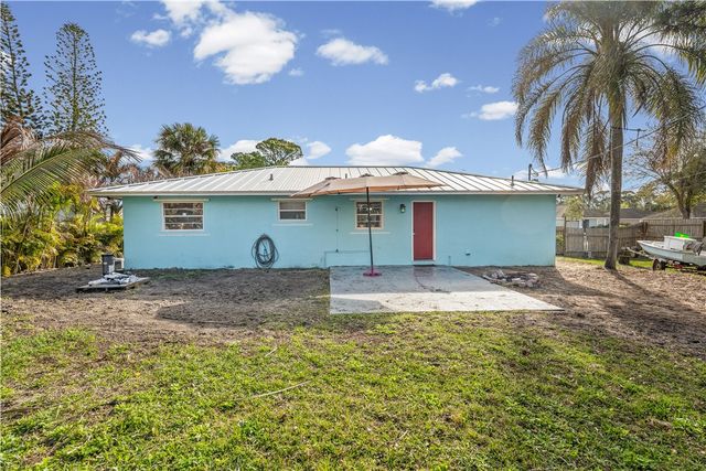 1255 16th Avenue SW, Vero Beach, FL 32962