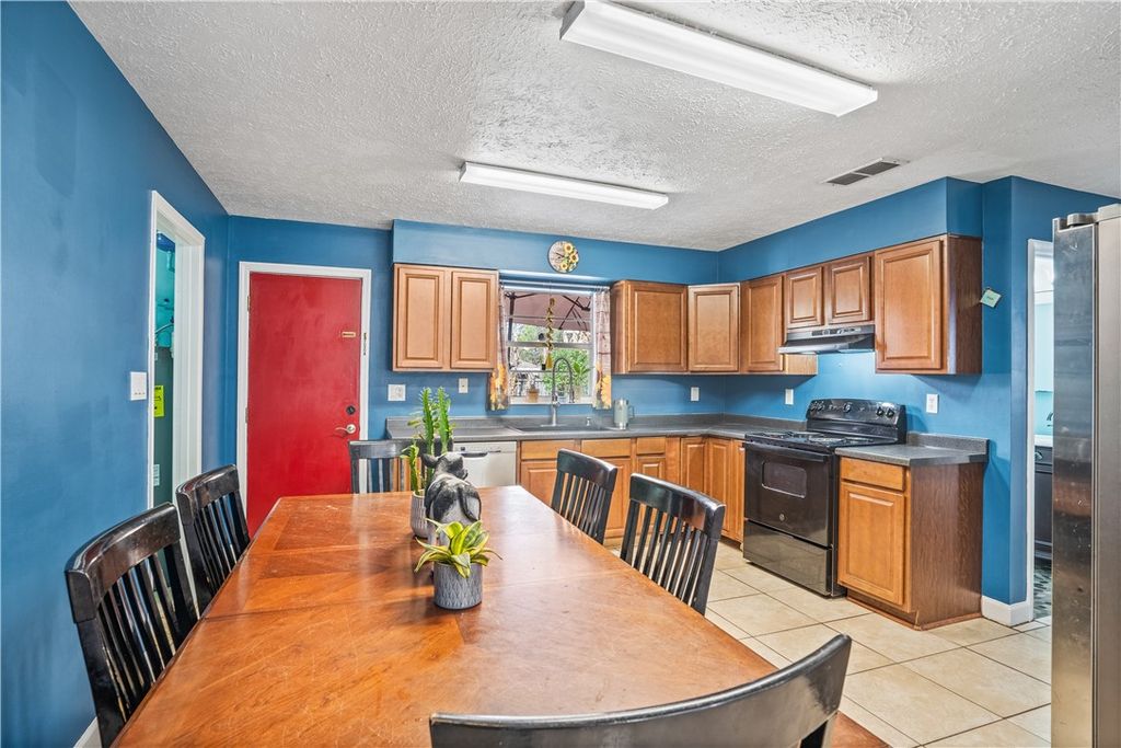 1255 16th Avenue SW, Vero Beach, FL 32962