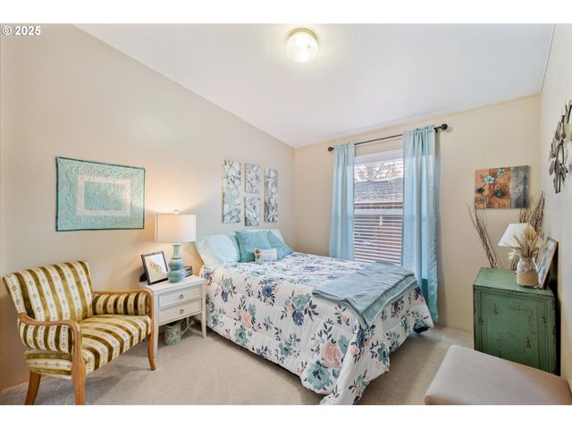 60 HERITAGE Blvd, Longview, WA 98632