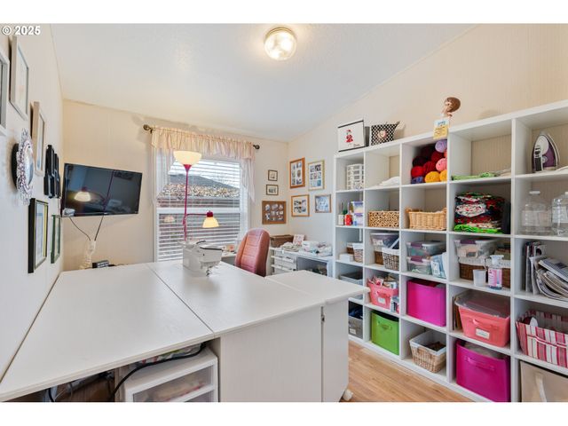 60 HERITAGE Blvd, Longview, WA 98632