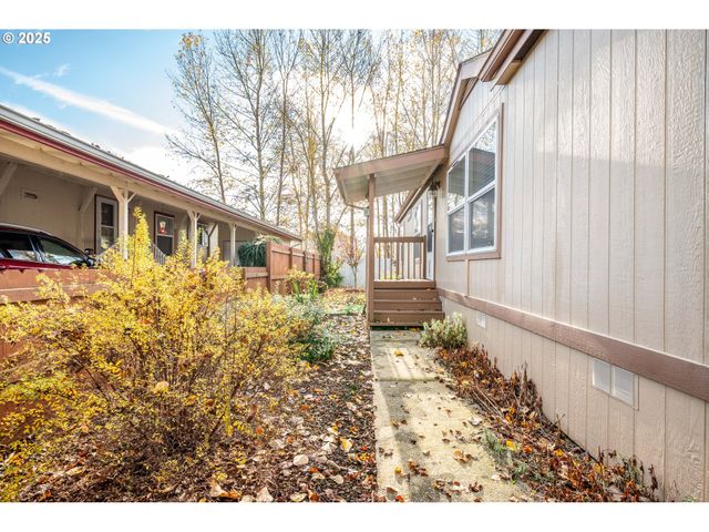 60 HERITAGE Blvd, Longview, WA 98632