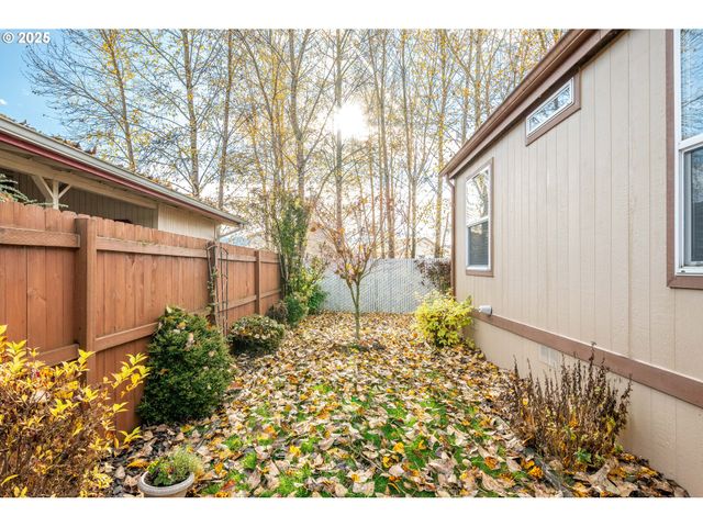 60 HERITAGE Blvd, Longview, WA 98632