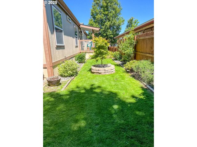 60 HERITAGE Blvd, Longview, WA 98632