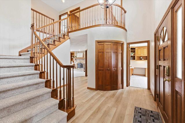 1138 E CAPITOL DRIVE, Appleton, WI 54911