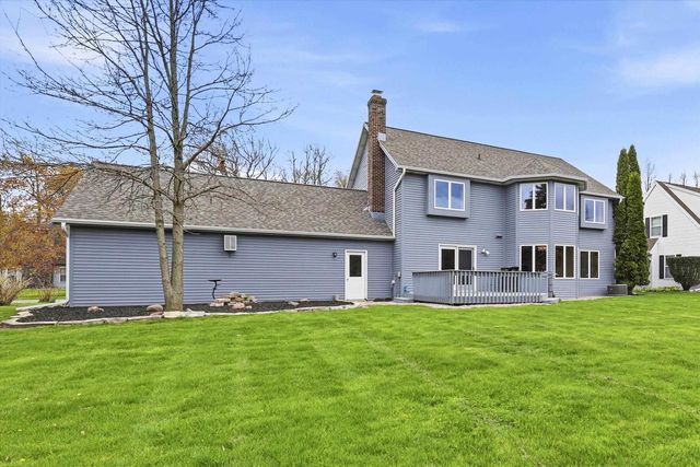 1138 E CAPITOL DRIVE, Appleton, WI 54911