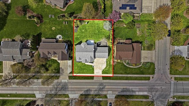 1138 E CAPITOL DRIVE, Appleton, WI 54911
