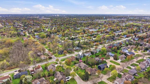 1138 E CAPITOL DRIVE, Appleton, WI 54911