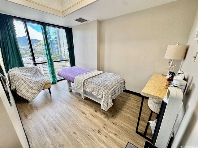 1188 Bishop Street 1107, Honolulu, HI 96813