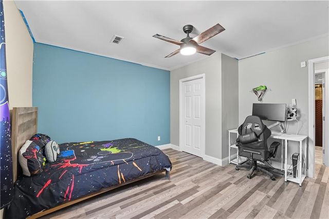 5820 Sloan Avenue, Kansas City, KS 66104