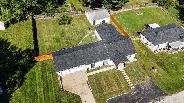 5820 Sloan Avenue, Kansas City, KS 66104