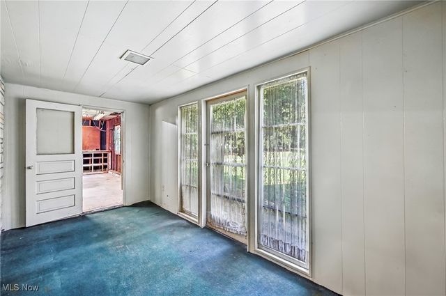 8028 Mines Road, Warren, OH 44484