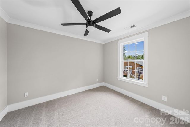 2406 Newland Road, Charlotte, NC 28216