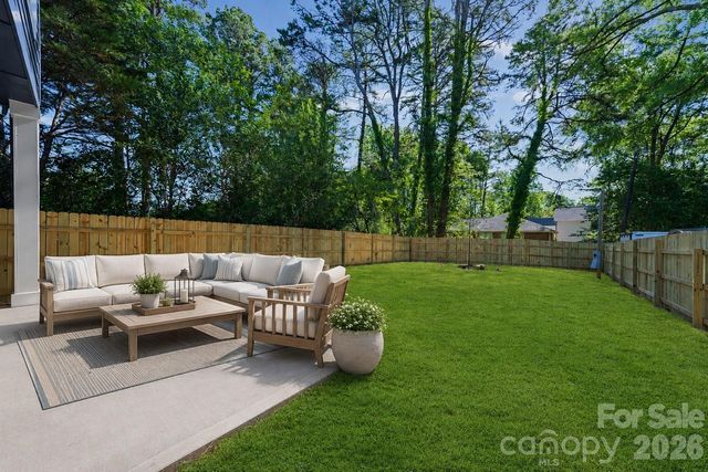 2406 Newland Road, Charlotte, NC 28216