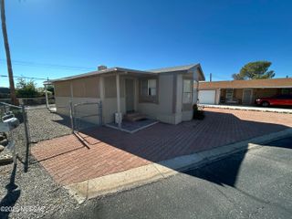 5643 W Flying M Street, Tucson, AZ 85713