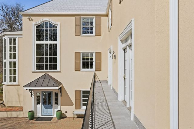 73 Stonedale ROAD, Sewickley Heights, PA 15143