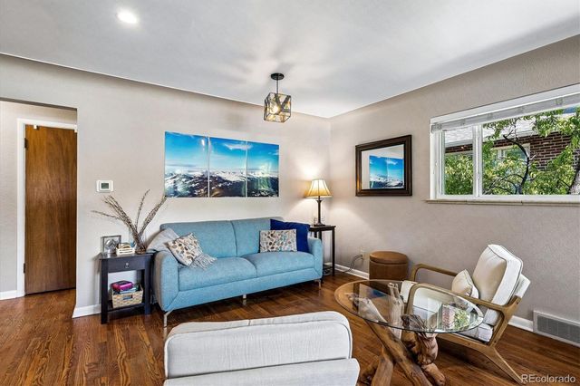 1439 S University Boulevard, Denver, CO 80210