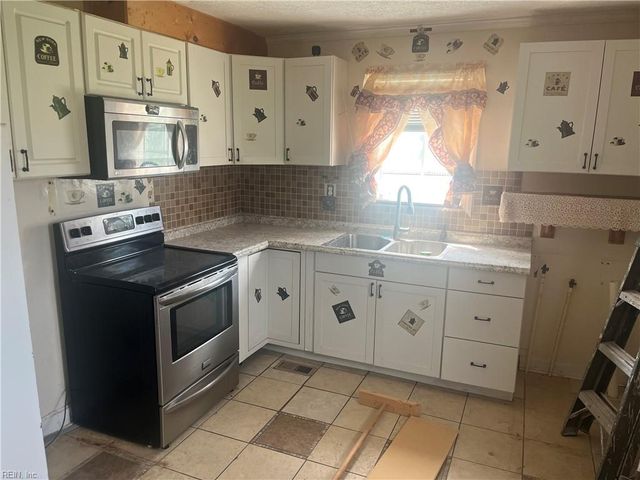 401 Shenandoah RD, Hampton, VA 23661