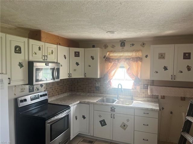 401 Shenandoah RD, Hampton, VA 23661