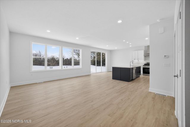 9520 Sheffield Road, Perrysburg, OH 43551