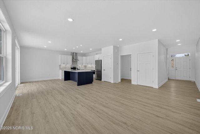 9520 Sheffield Road, Perrysburg, OH 43551