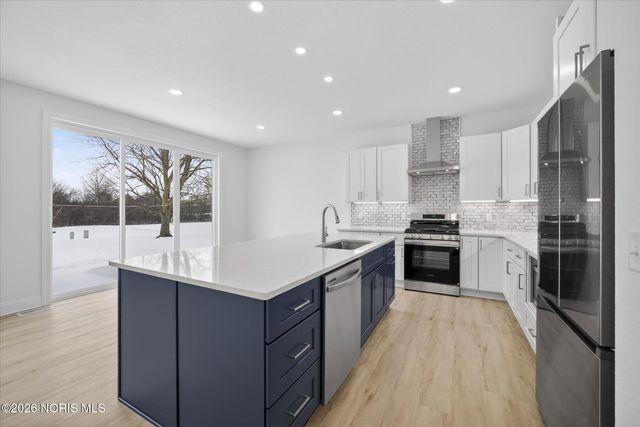 9520 Sheffield Road, Perrysburg, OH 43551