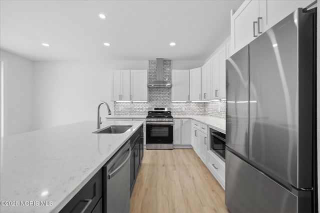 9520 Sheffield Road, Perrysburg, OH 43551