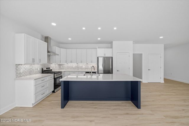 9520 Sheffield Road, Perrysburg, OH 43551