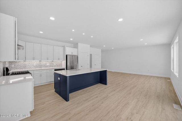 9520 Sheffield Road, Perrysburg, OH 43551