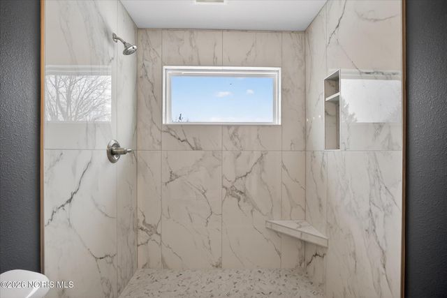 9520 Sheffield Road, Perrysburg, OH 43551