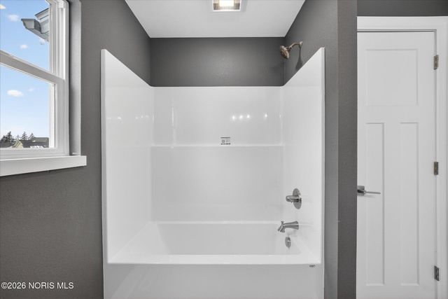 9520 Sheffield Road, Perrysburg, OH 43551