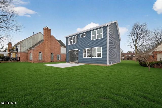 9520 Sheffield Road, Perrysburg, OH 43551