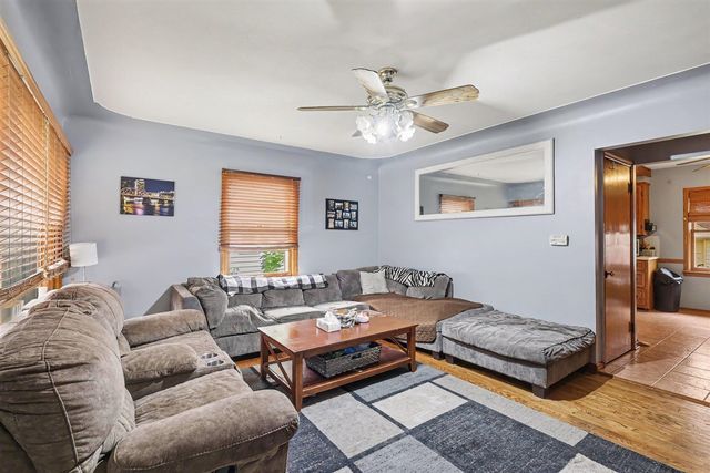2121 Collingwood Avenue, Wyoming, MI 49519