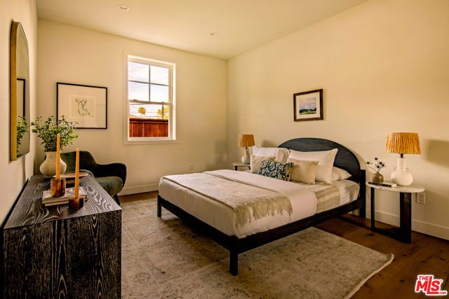 924 E Poppyfields Drive, Altadena, CA 91001