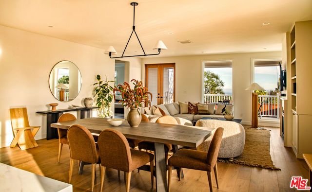 924 E Poppyfields Drive, Altadena, CA 91001