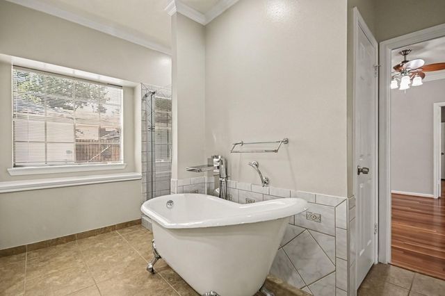 15814 Lake Lodge Drive, Houston, TX 77062