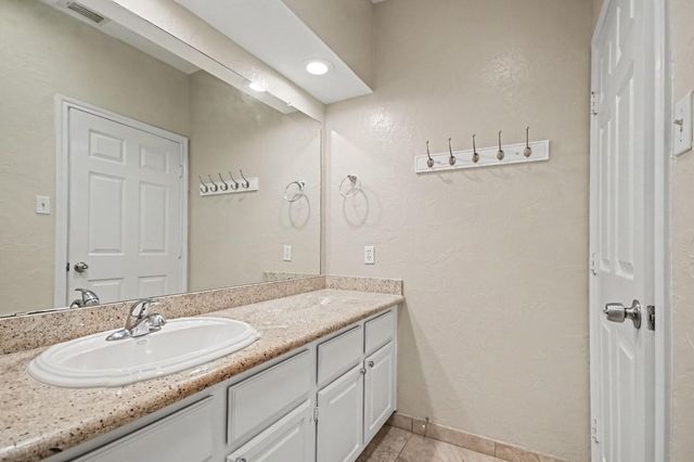 15814 Lake Lodge Drive, Houston, TX 77062