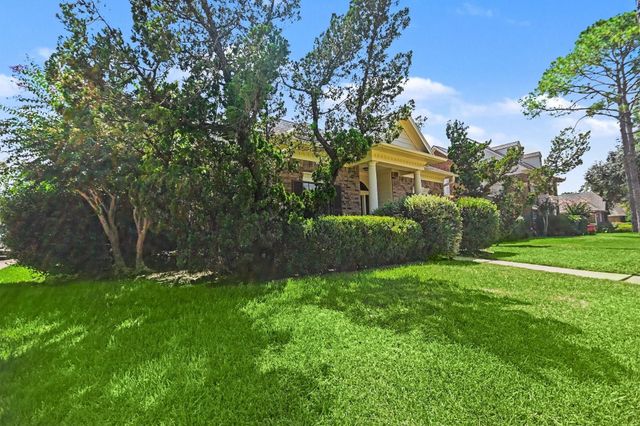 15814 Lake Lodge Drive, Houston, TX 77062