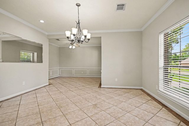 15814 Lake Lodge Drive, Houston, TX 77062