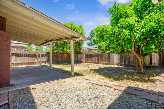 9510 Bismark Pl, Stockton, CA 95209