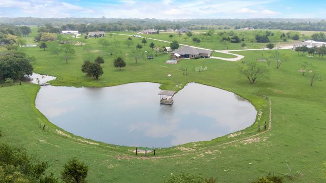 3866 County Road 2184, Greenville, TX 75402