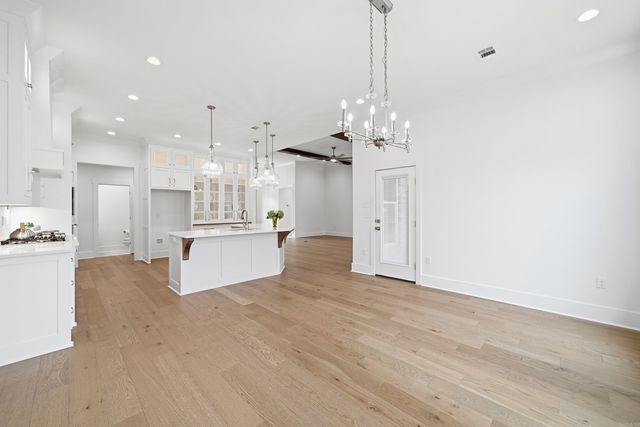 1645 Nantucket, Conway, AR 72034